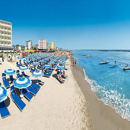 Strand Hotel Colorado Lido Di Savio Exterior photo